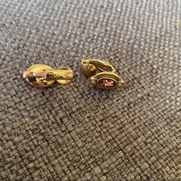 Vintage Avon Micro Taupe Crystal Clip On Earrings - Picture 6 of 7